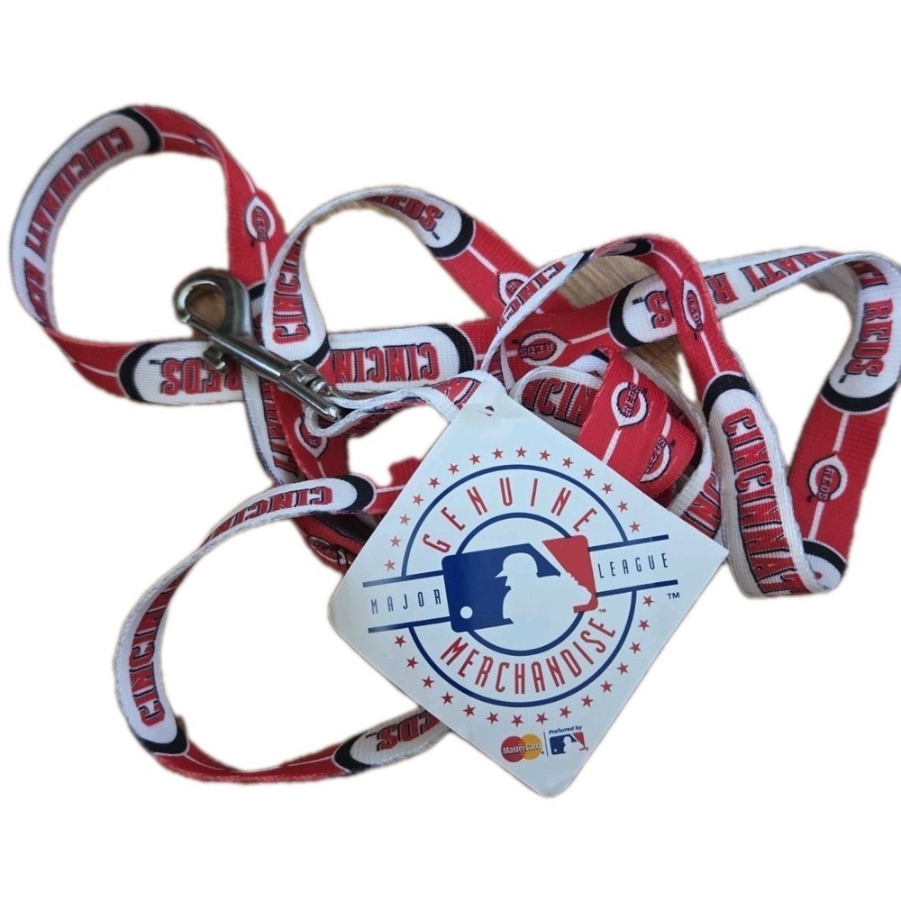 MLB Cincinnati Reds Dog Leash Heavy Duty NWT Dog Cat Baseball 75"